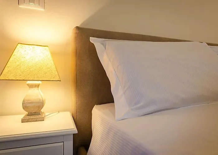 Canonica Home, In The Heart Of The City